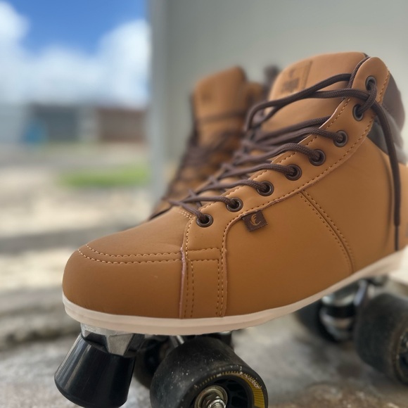 CHAYA VINTAGE ROLLER SKATES – VOYAGER. Unisex. Size US M9 US W10. PROPEL Wheel - Picture 4 of 9